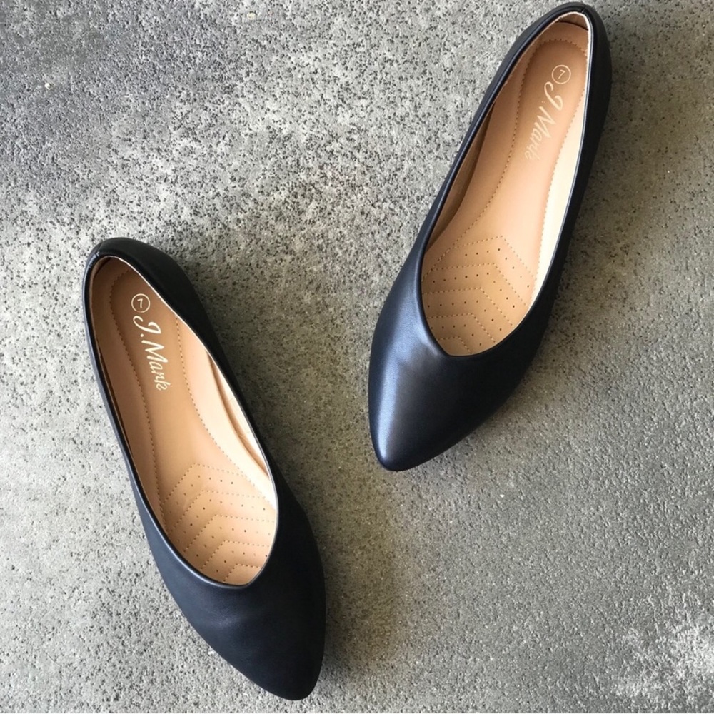 NEW Classic Black Faux Leather Pointed Toe Flat - Picture 6 of 8